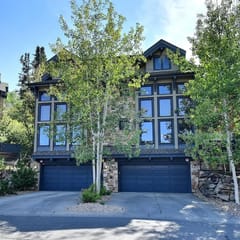PO650 · Mountain Crest Ski Estate - Free Shuttle Stop Just Yards Away