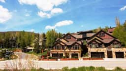 DV603 · Deer Valley Dream - Walk to Town - Free Shuttle Stop Just Outside - Image 2