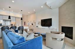 JL802 · Juniper Landing Jewel 802 Next to Waldorf Astoria - Image 2