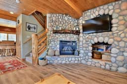TW3935 · Timber Wolf Aspen Haus - Image 2