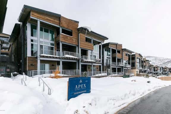 AP2752: Luxurious Ski-in/out 4br/4.5ba Townhome on Apex Ski-Run - Image 1