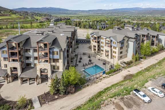 Completely Remodeled (Summer 2025) Luxury Silverado Lodge - Image 1