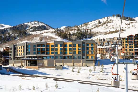 YPK139 · Skiers Dream in the Heart of Canyons Village - Image 1
