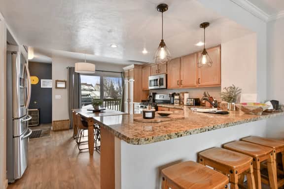 RC172 Racquet Club Rendezvous - New Listing - Image 5